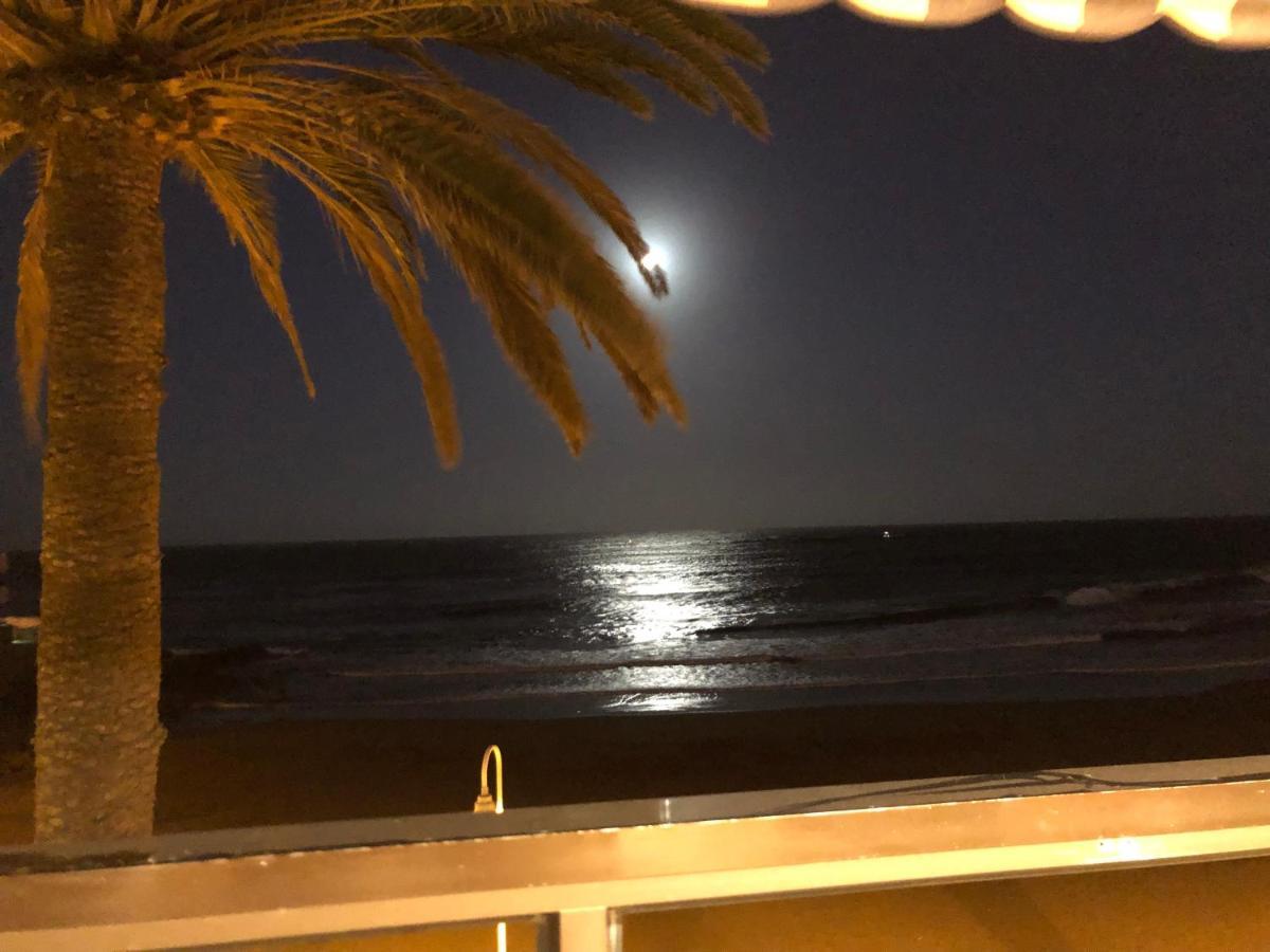 Espectacular En Primera Linea De La Playa 텔데 외부 사진